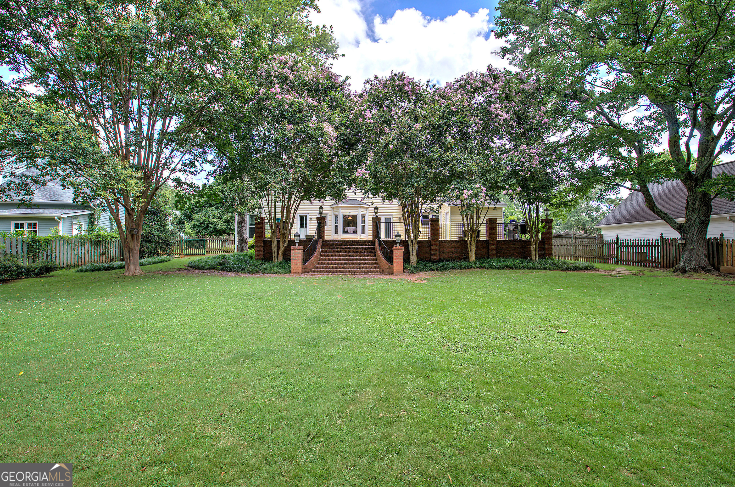 Park Manor - Residential
