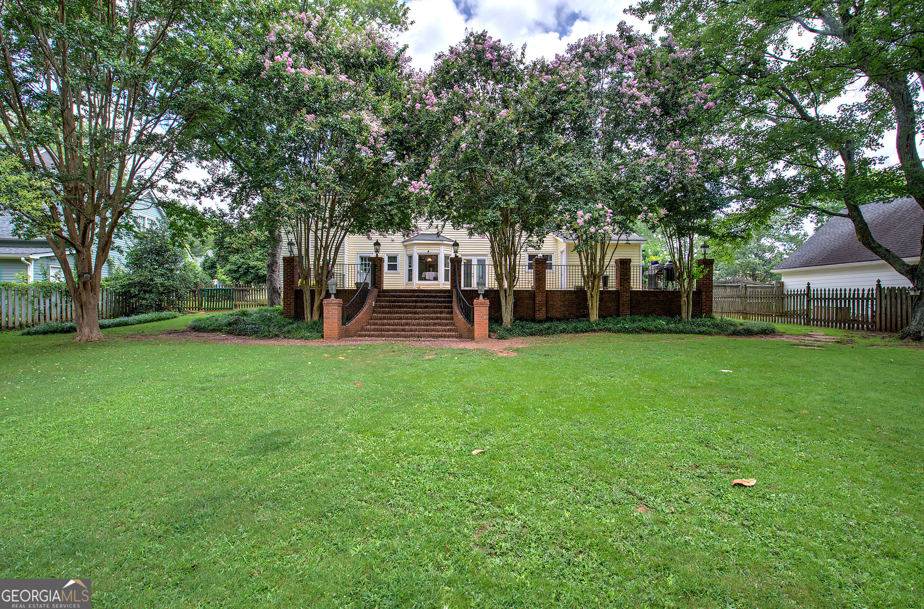 Park Manor - Residential