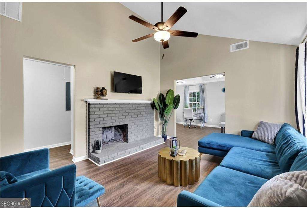 Photo of 3162 Oakdale Road, Hapeville, GA 30354 (MLS # 10711391)