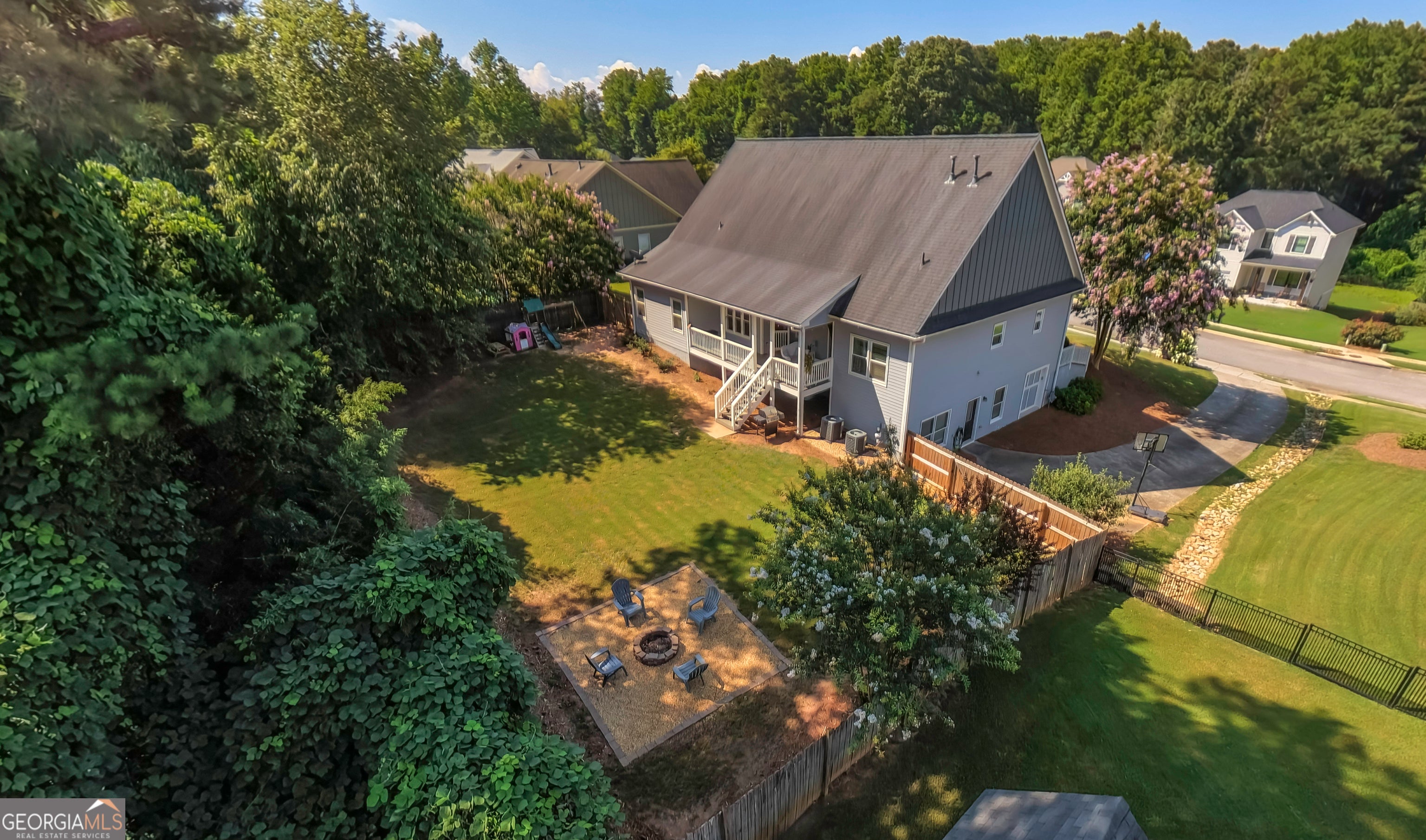 311 Wooded Glen LN