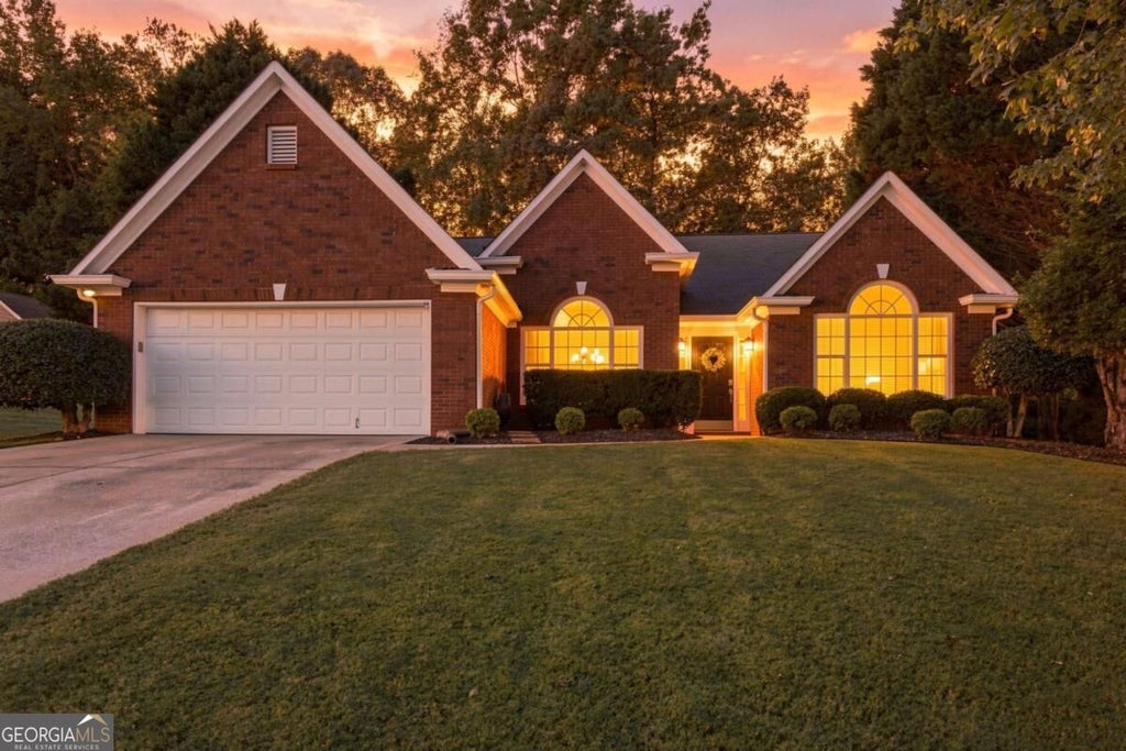 Photo of 945 Landover Crossing, Suwanee, GA 30024 (MLS # 10868750)