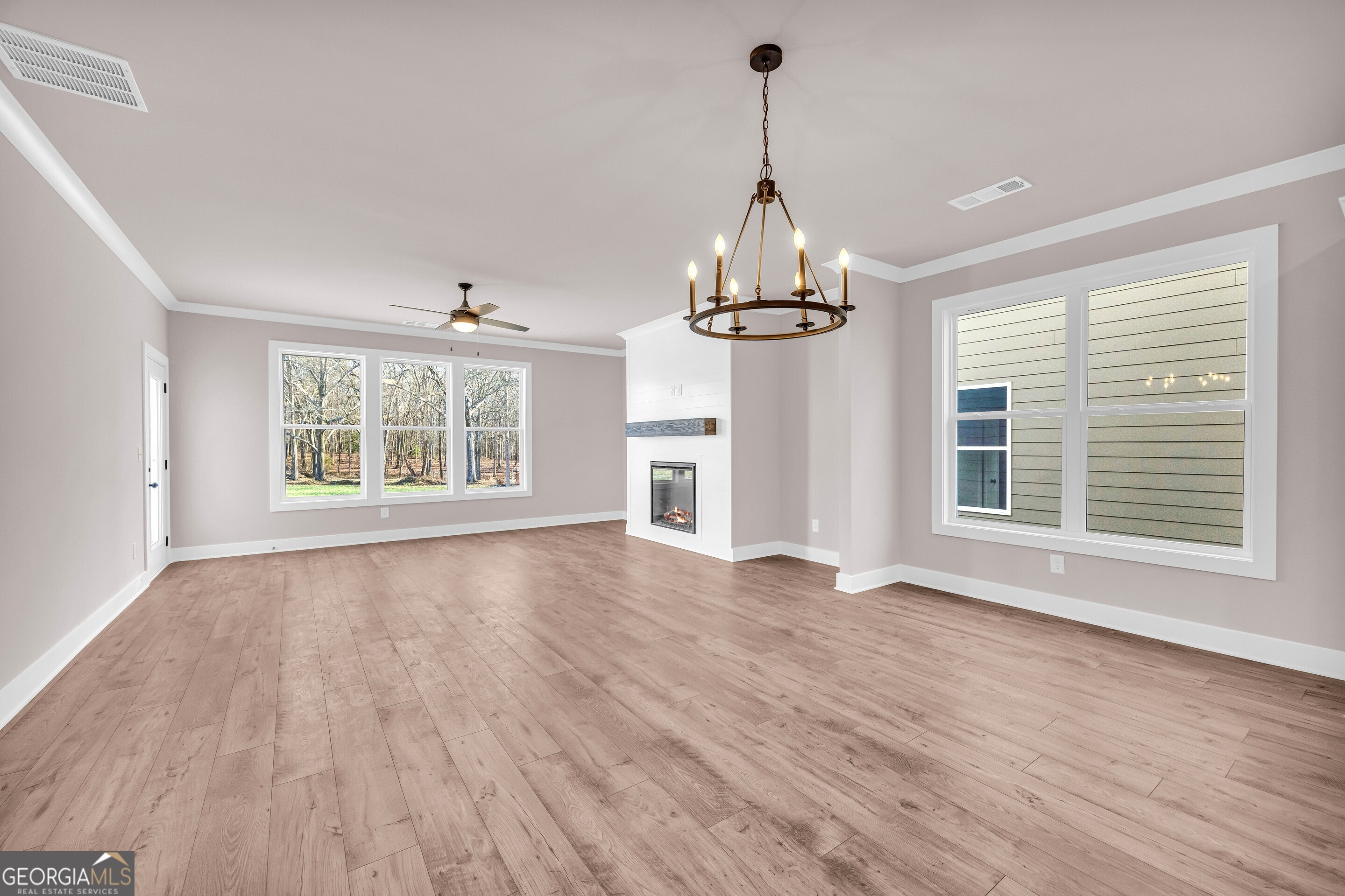 Hartwell, Georgia 30643, United States, 5 Bedrooms Bedrooms, ,4 BathroomsBathrooms,Residential,Active,36700