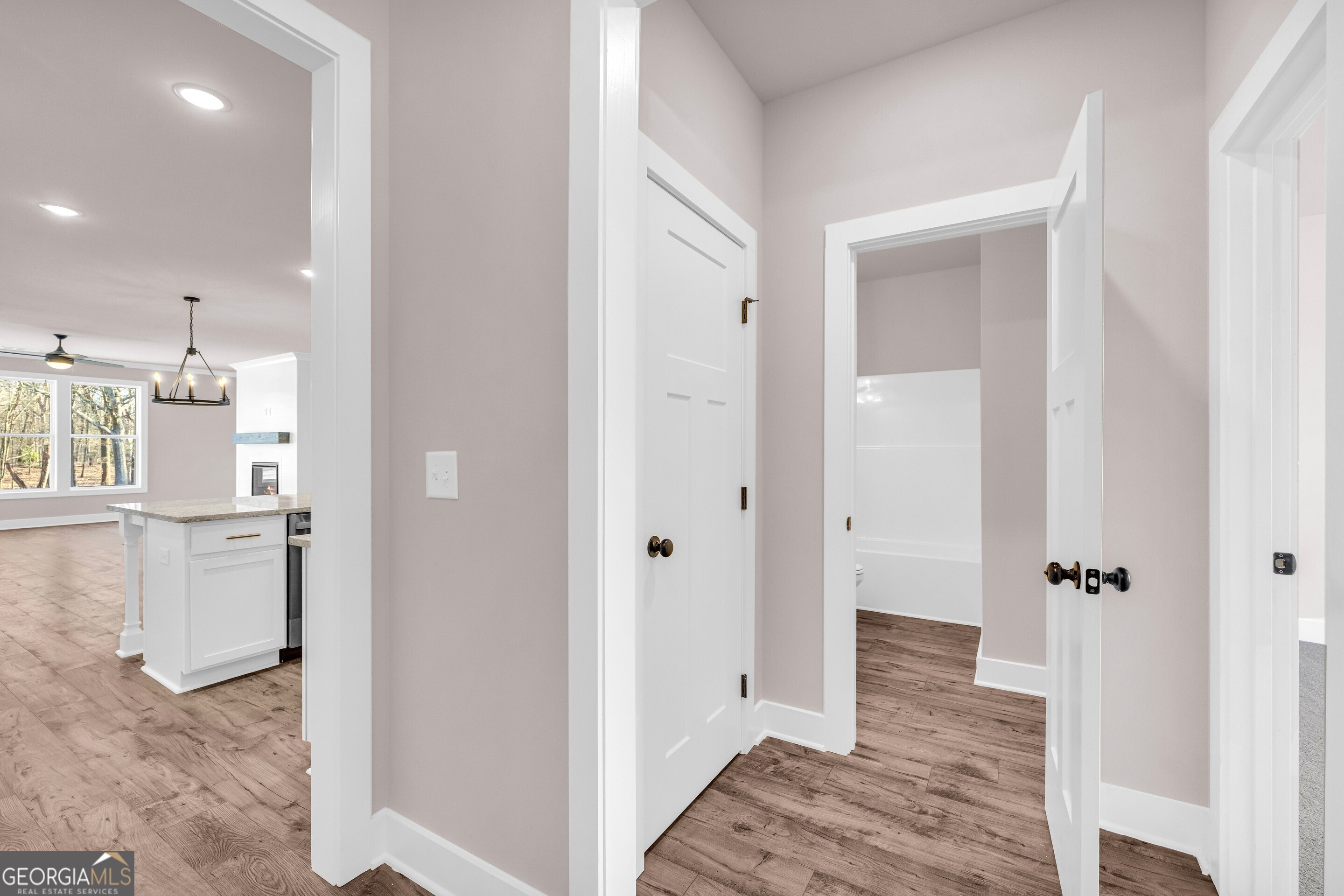 Hartwell, Georgia 30643, United States, 5 Bedrooms Bedrooms, ,4 BathroomsBathrooms,Residential,Active,36700