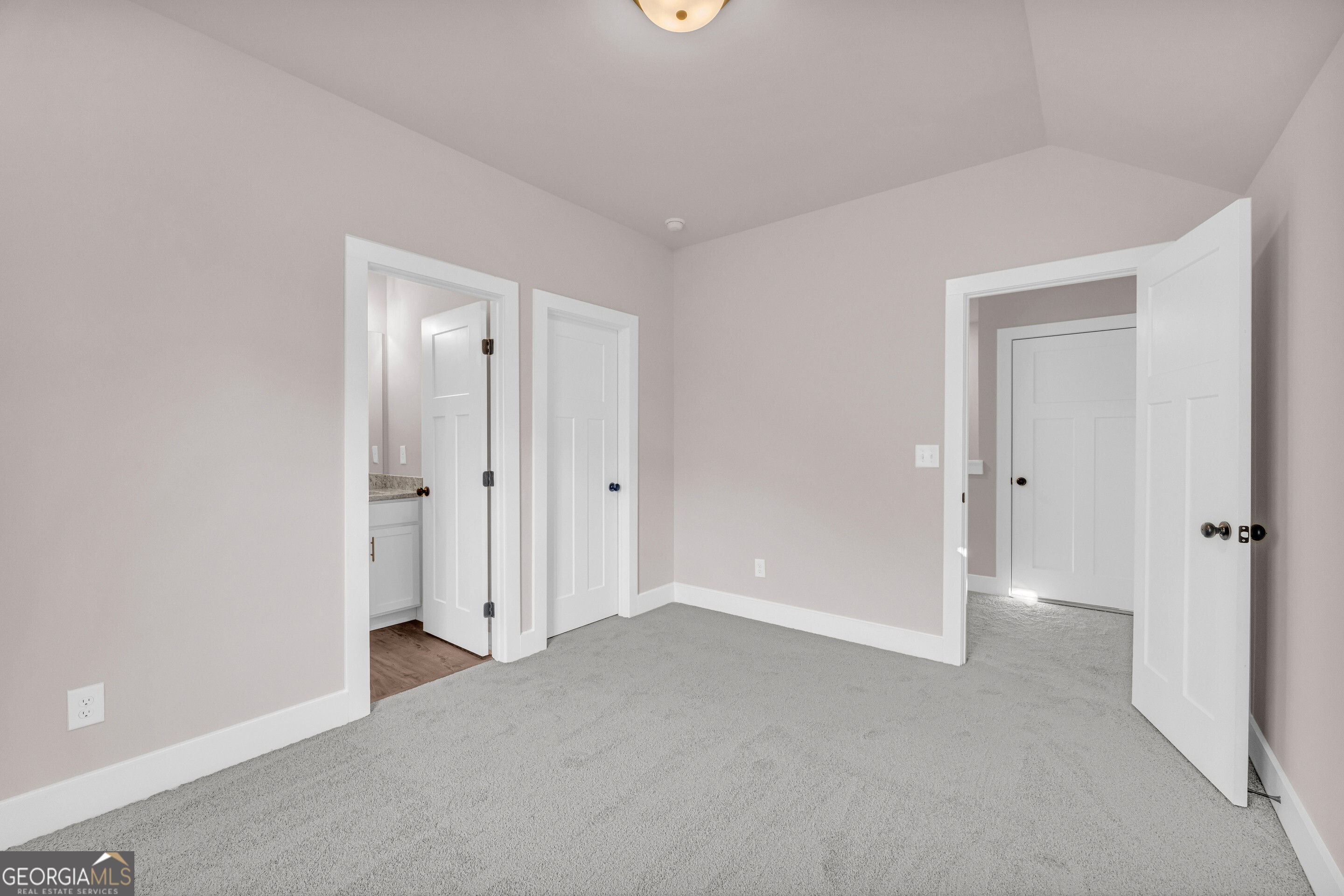 Hartwell, Georgia 30643, United States, 5 Bedrooms Bedrooms, ,4 BathroomsBathrooms,Residential,Active,36700