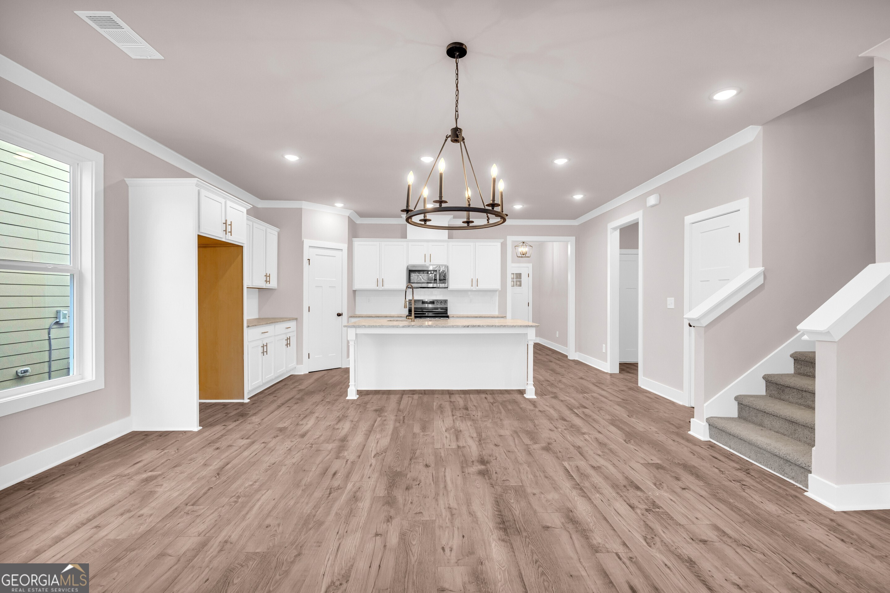 Hartwell, Georgia 30643, United States, 5 Bedrooms Bedrooms, ,4 BathroomsBathrooms,Residential,Active,36700