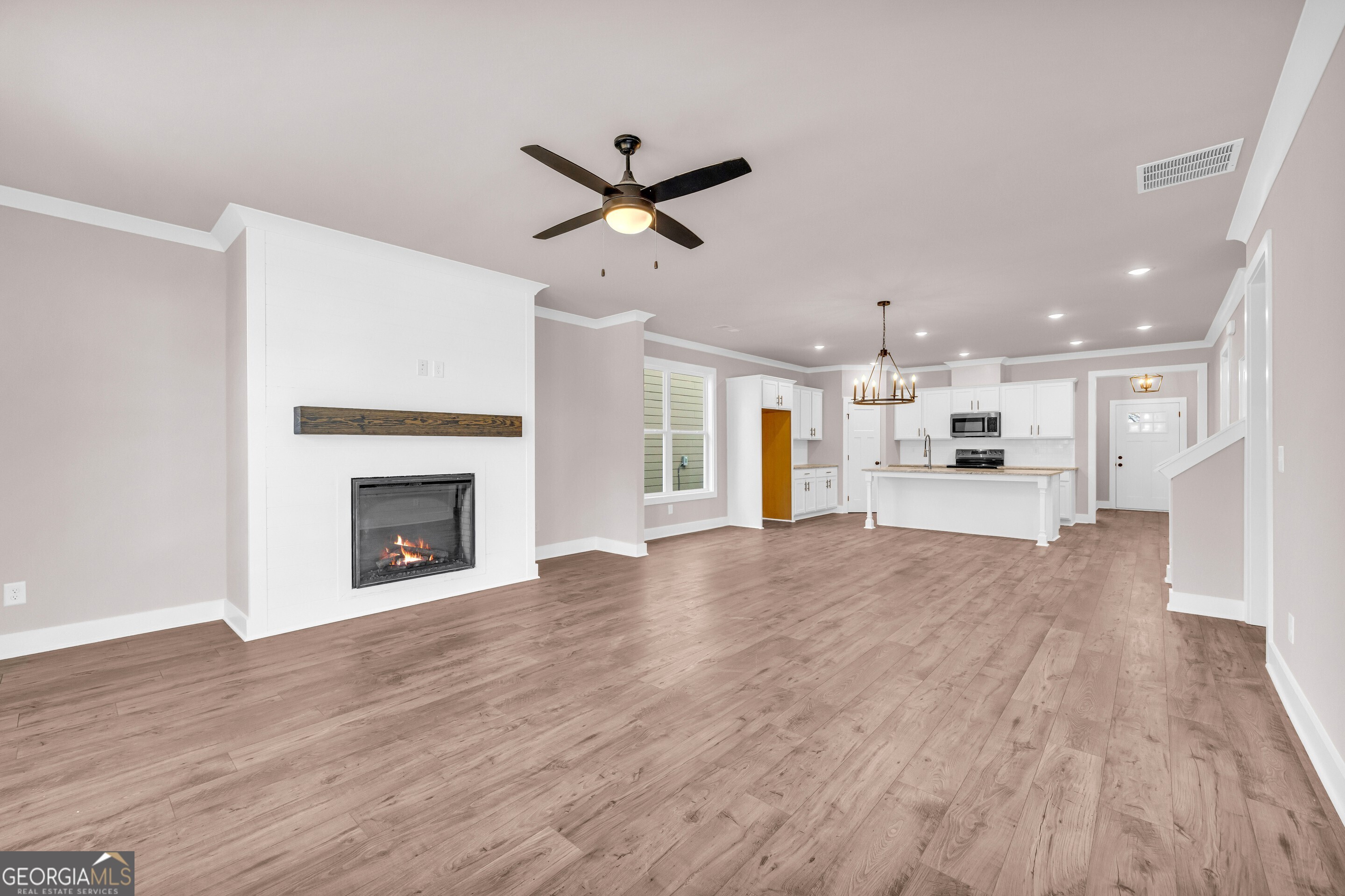 Hartwell, Georgia 30643, United States, 5 Bedrooms Bedrooms, ,4 BathroomsBathrooms,Residential,Active,36700