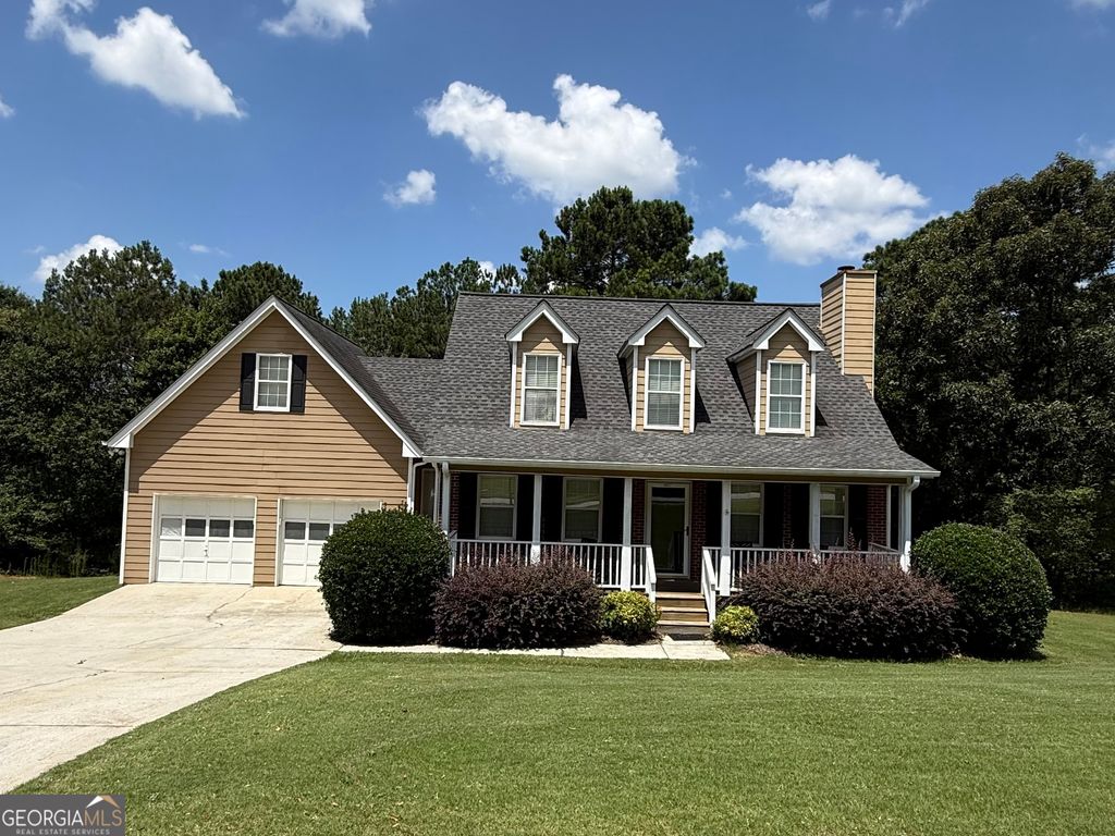 Photo of 1290 Waterwood Drive, Loganville, GA 30052 (MLS # 10795655)