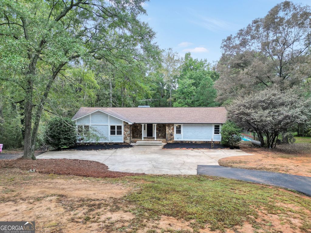 Photo of 2103 Turner Church Road, McDonough, GA 30252 (MLS # 10768667)