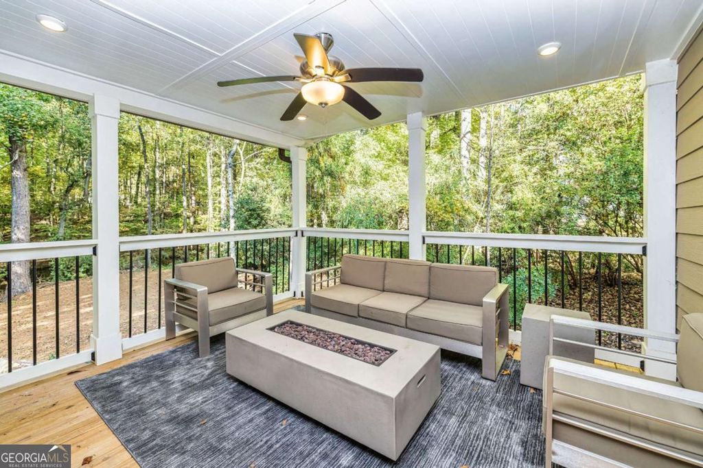 Photo of 195 Bellevue Loop, Fayetteville, GA 30215 (MLS # 10769998)