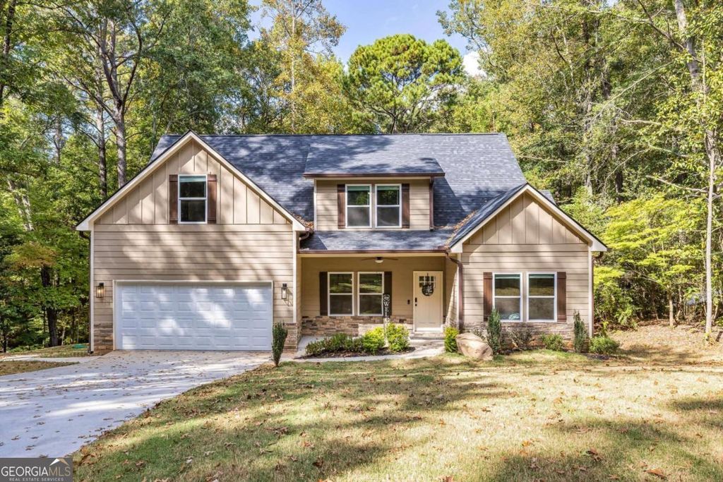 Photo of 195 Bellevue Loop, Fayetteville, GA 30215 (MLS # 10769998)