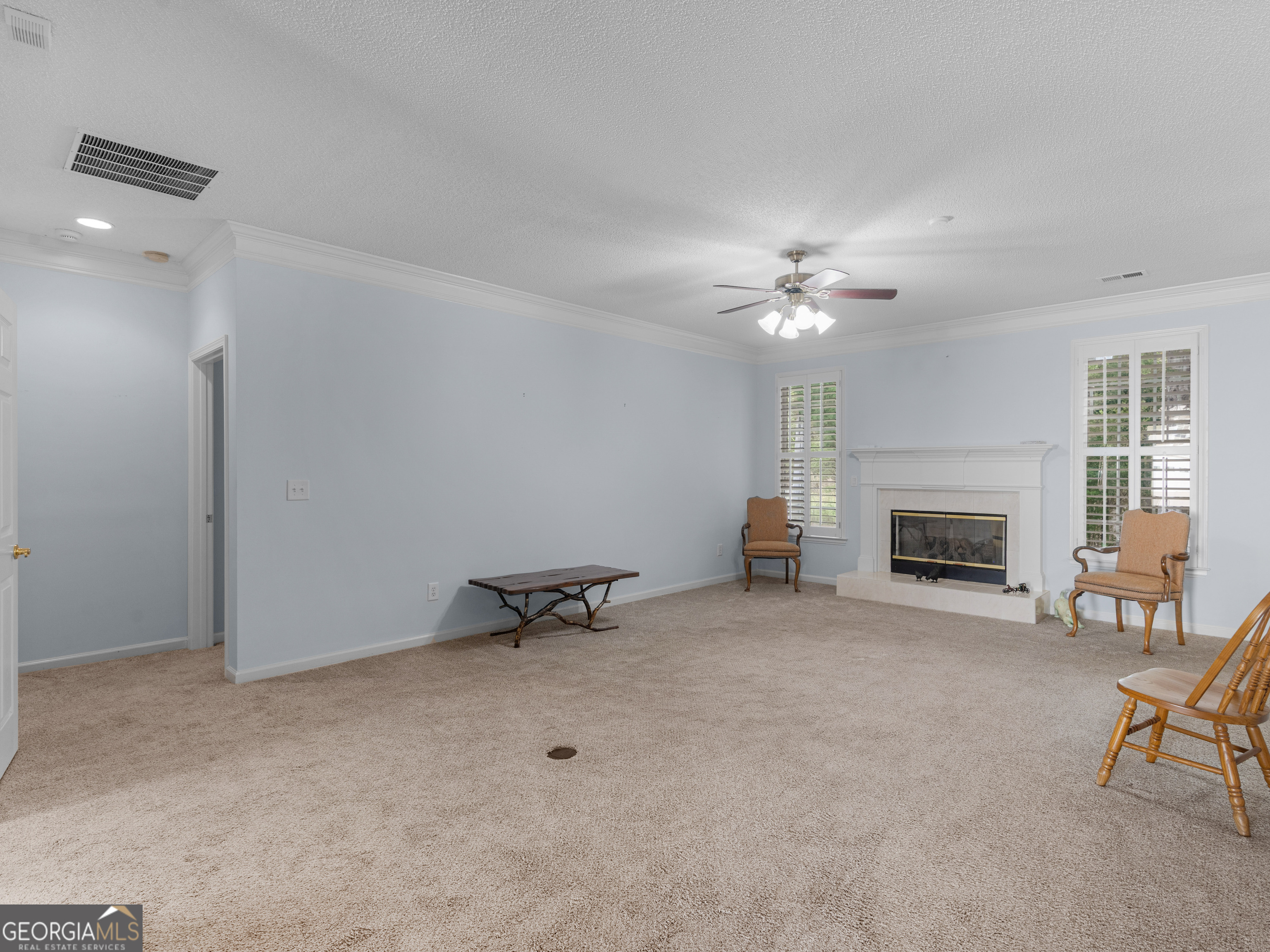 319 Lewisburg DR