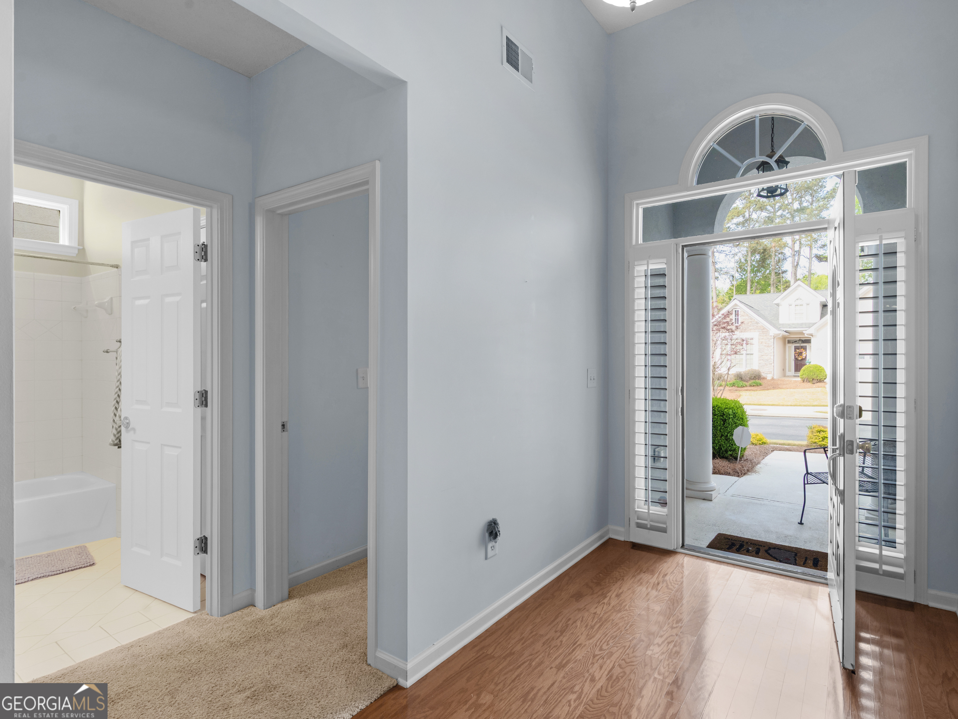319 Lewisburg DR