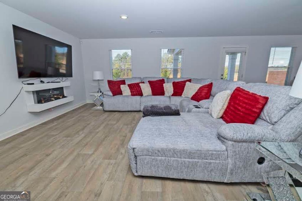 Photo of 244 Overlook Road, Walnut Grove, GA 30014 (MLS # 10708331)