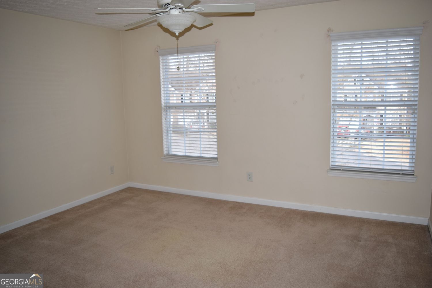 Cumming, Georgia 30040, United States, 3 Bedrooms Bedrooms, ,3 BathroomsBathrooms,Residential,Active,242724