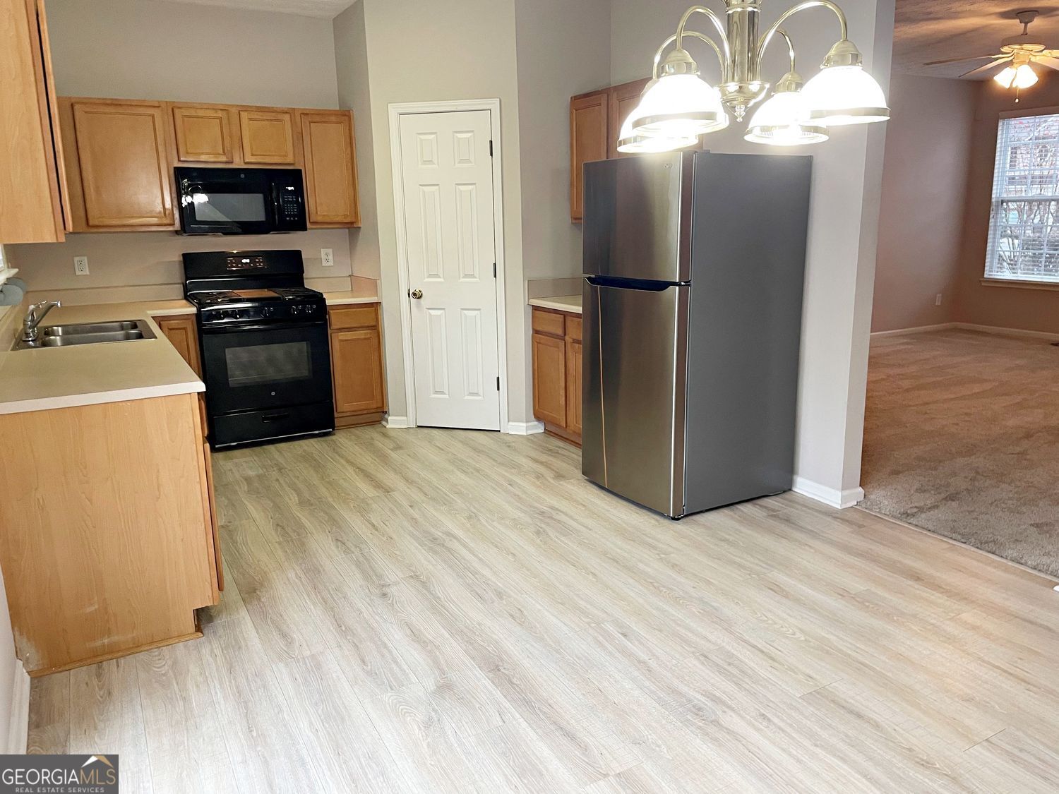 Cumming, Georgia 30040, United States, 3 Bedrooms Bedrooms, ,3 BathroomsBathrooms,Residential,Active,242724