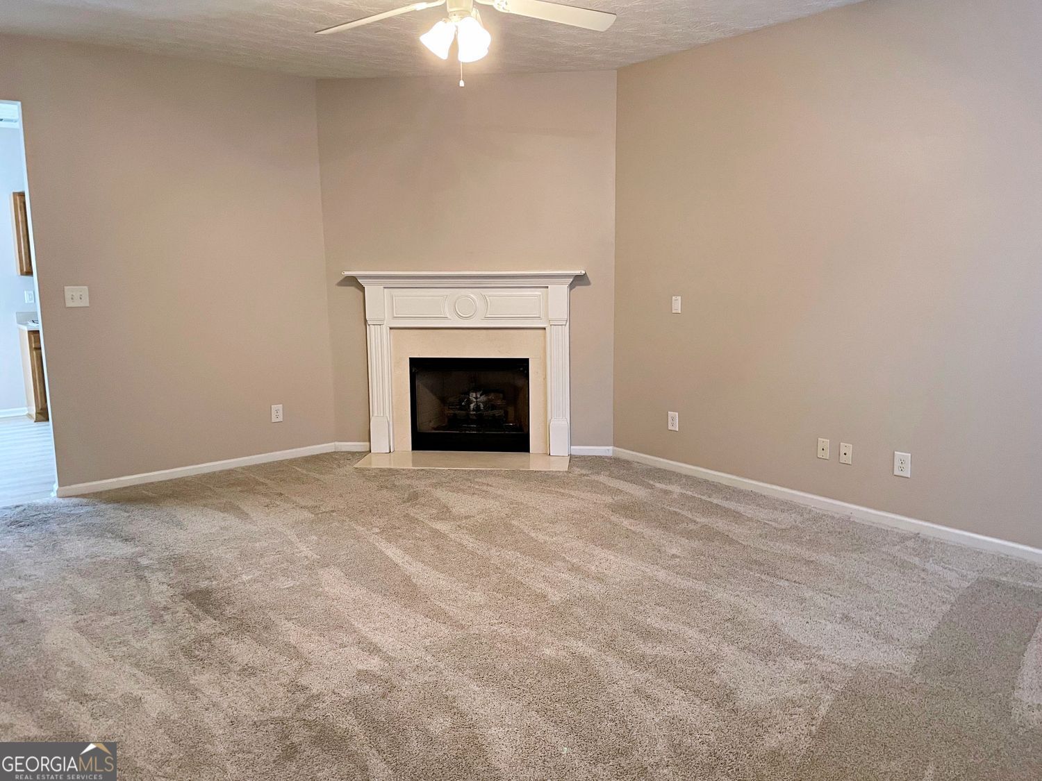 Cumming, Georgia 30040, United States, 3 Bedrooms Bedrooms, ,3 BathroomsBathrooms,Residential,Active,242724