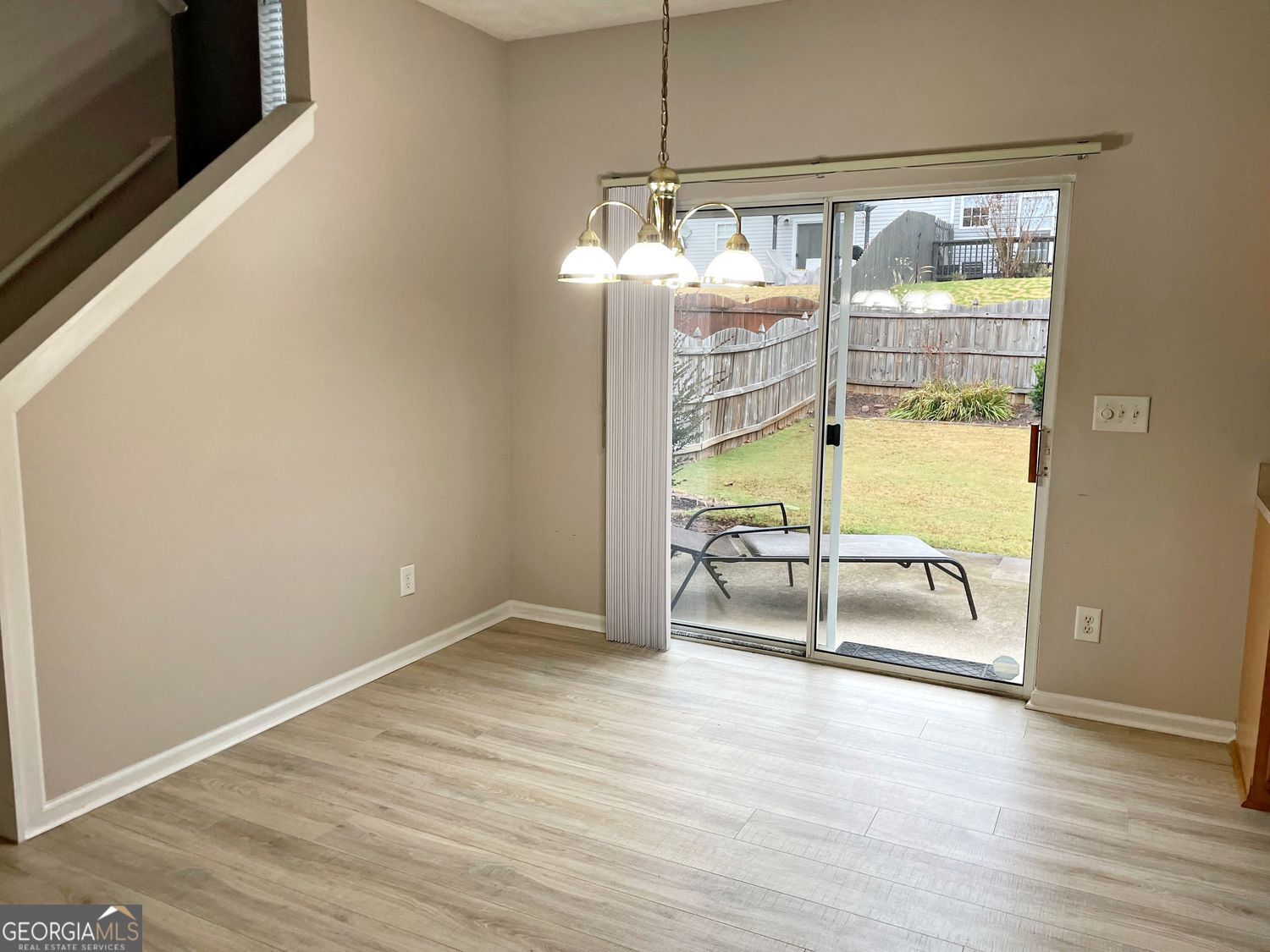 Cumming, Georgia 30040, United States, 3 Bedrooms Bedrooms, ,3 BathroomsBathrooms,Residential,Active,242724