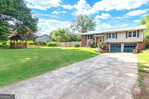 Single Family Residence in Cartersville GA 97 Bishop Drive.jpg