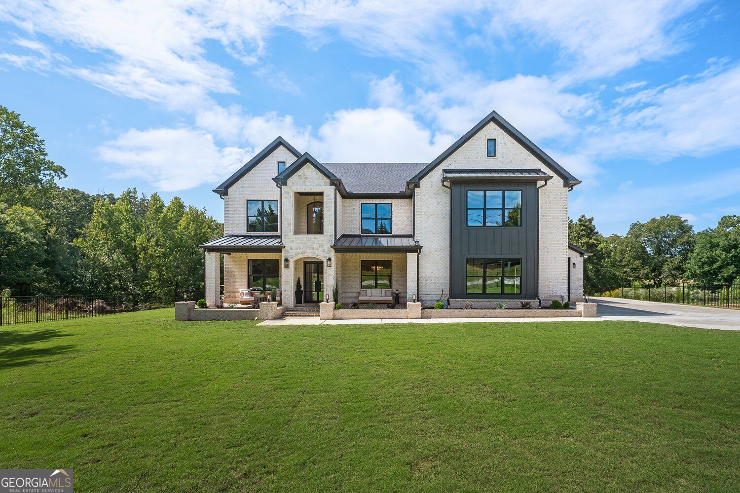 2182 Prospect RD NE