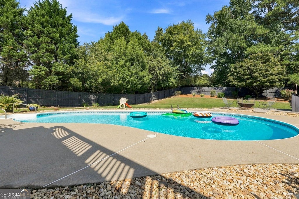 Photo of 413 Christina Way, Acworth, GA 30102 (MLS # 10840950)
