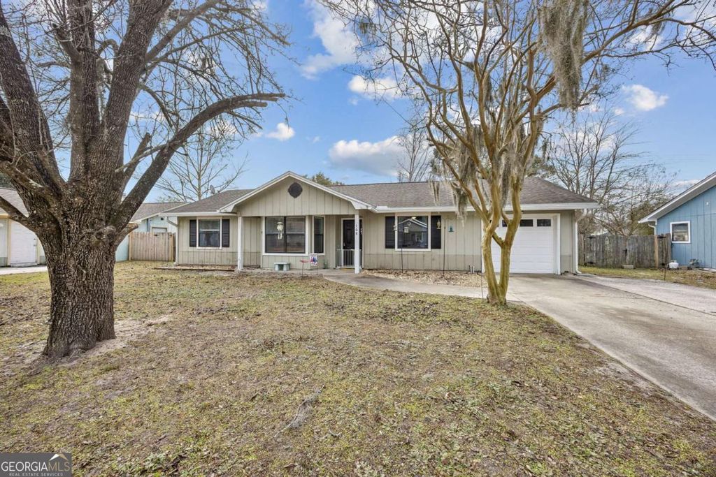 Photo of 168 Dogwood Circle, Saint Marys, GA 31558 (MLS # 10685290)