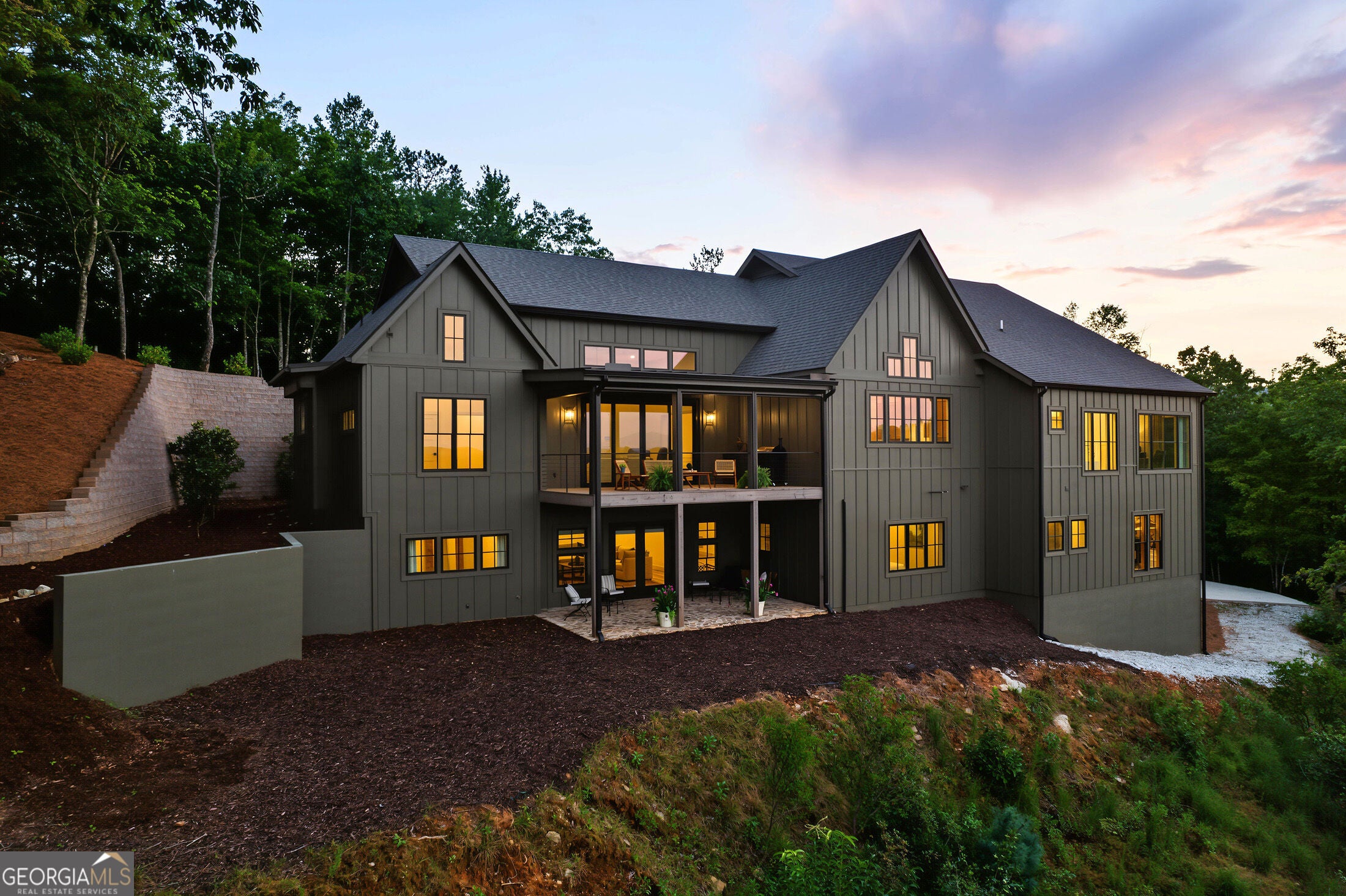 1095 Rabun Bluffs DR