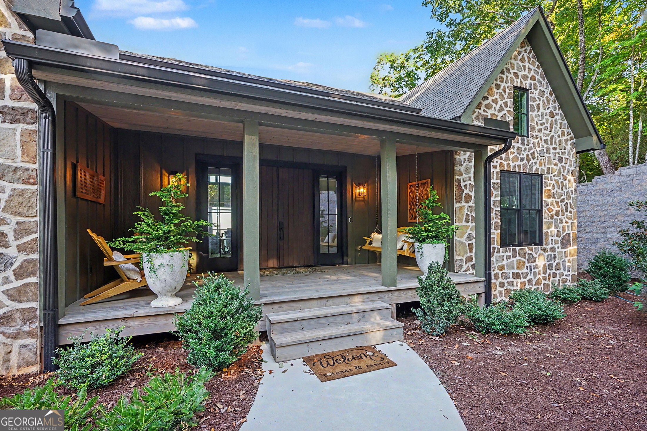 1095 Rabun Bluffs DR