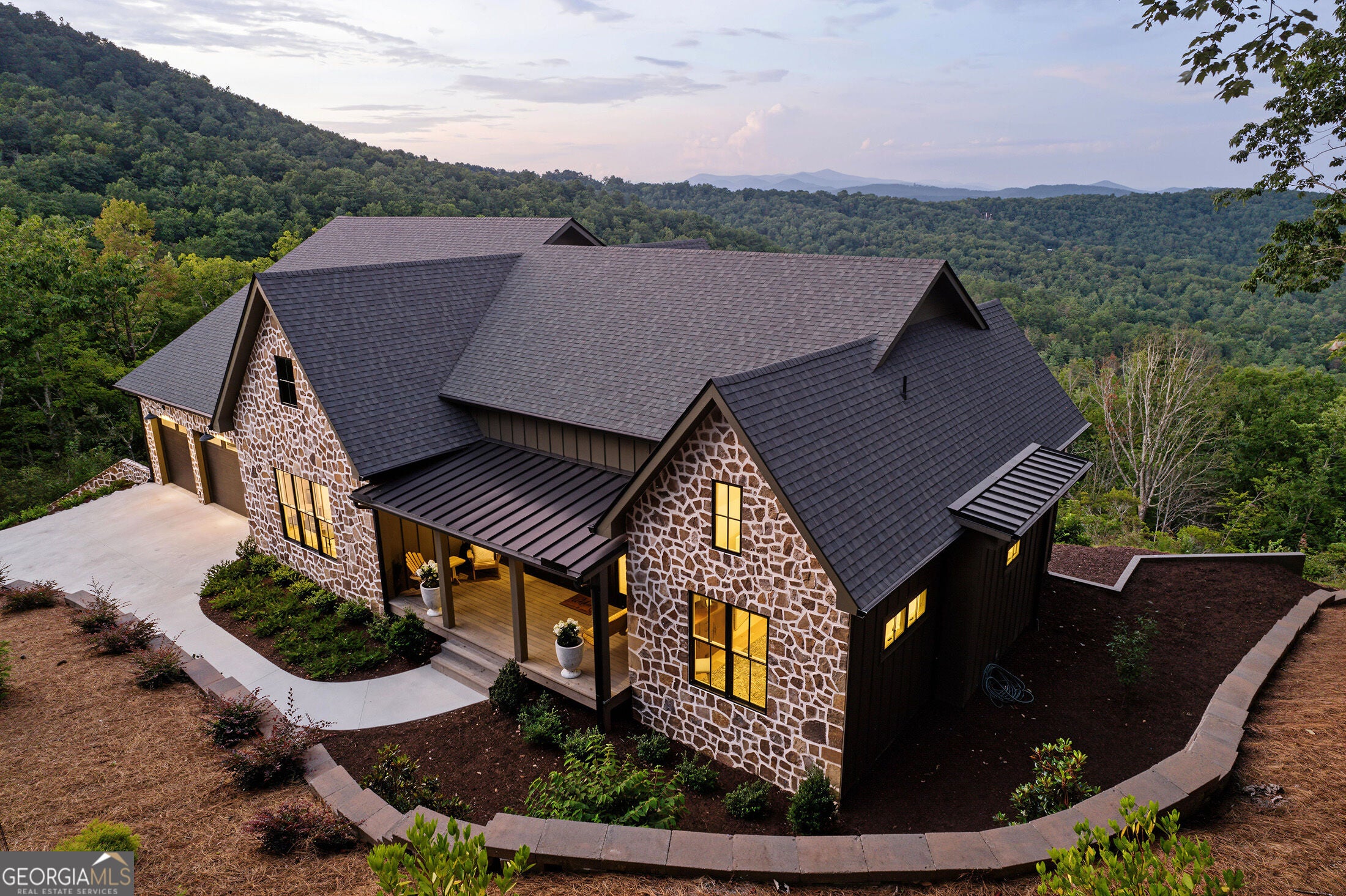 1095 Rabun Bluffs DR