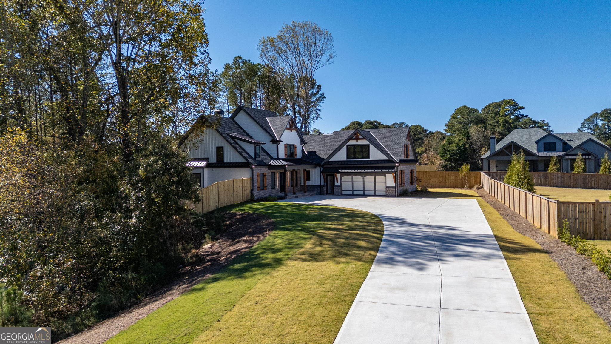 1110 Flowers DR