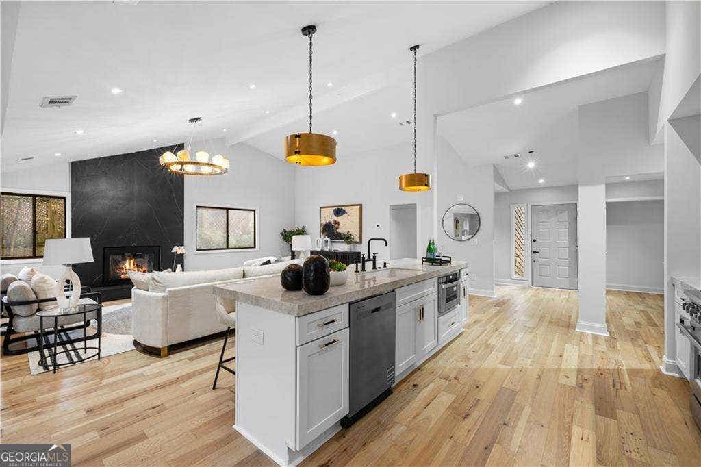 Photo of 1217 Fairfield Drive, Marietta, GA 30068 (MLS # 10826231)