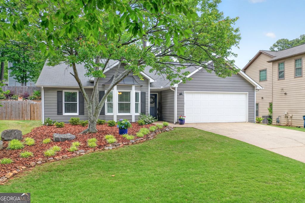 Photo of 215 Tanners Court, Johns Creek, GA 30022 (MLS # 10763099)