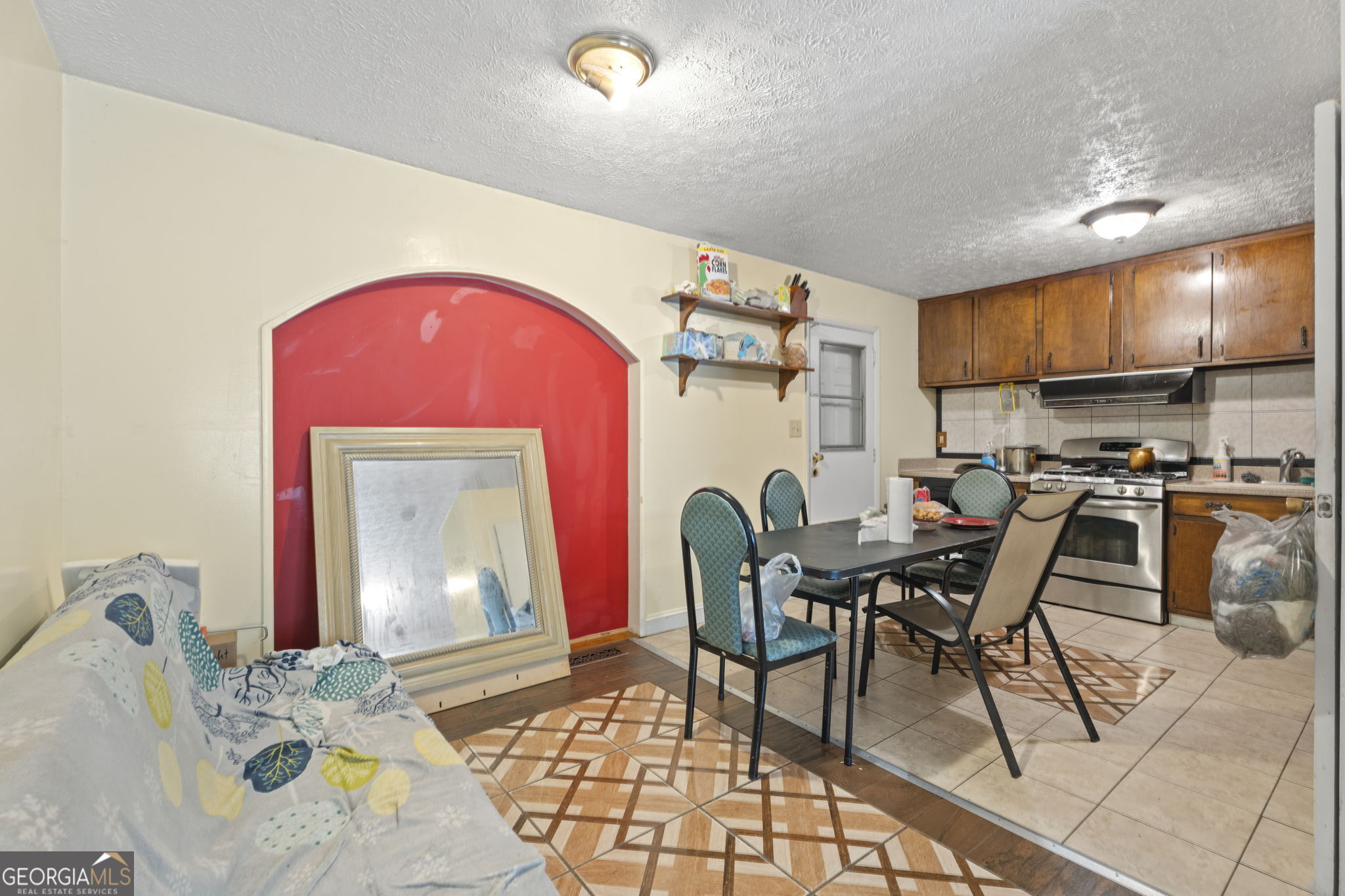 623 Nassau ST