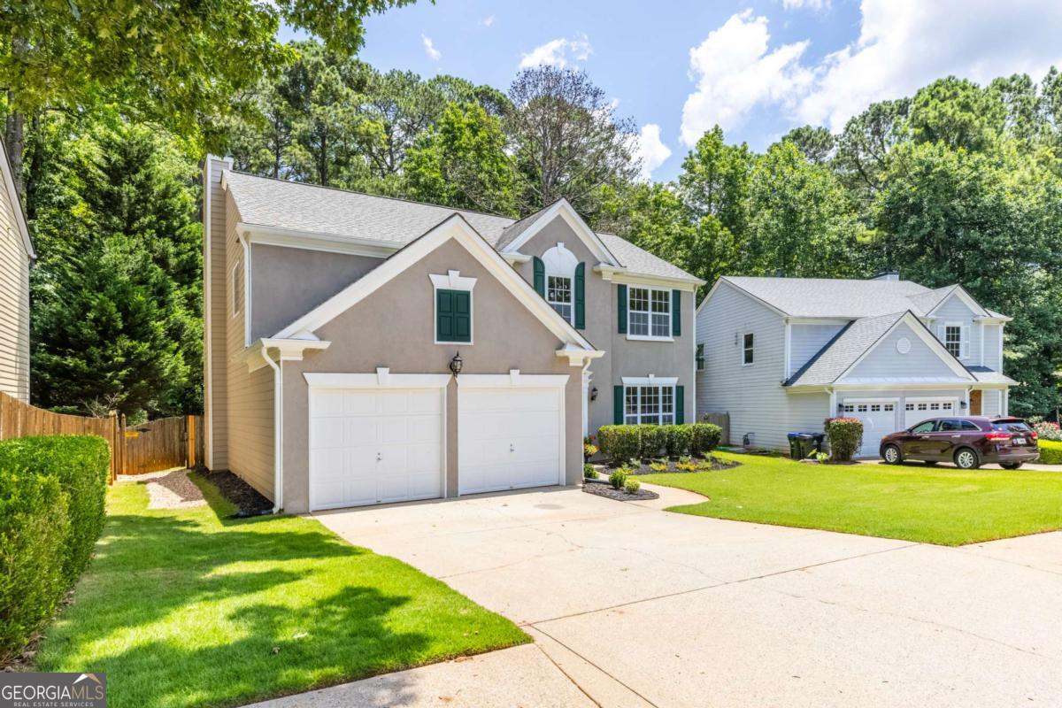 7000 Foxberry LN