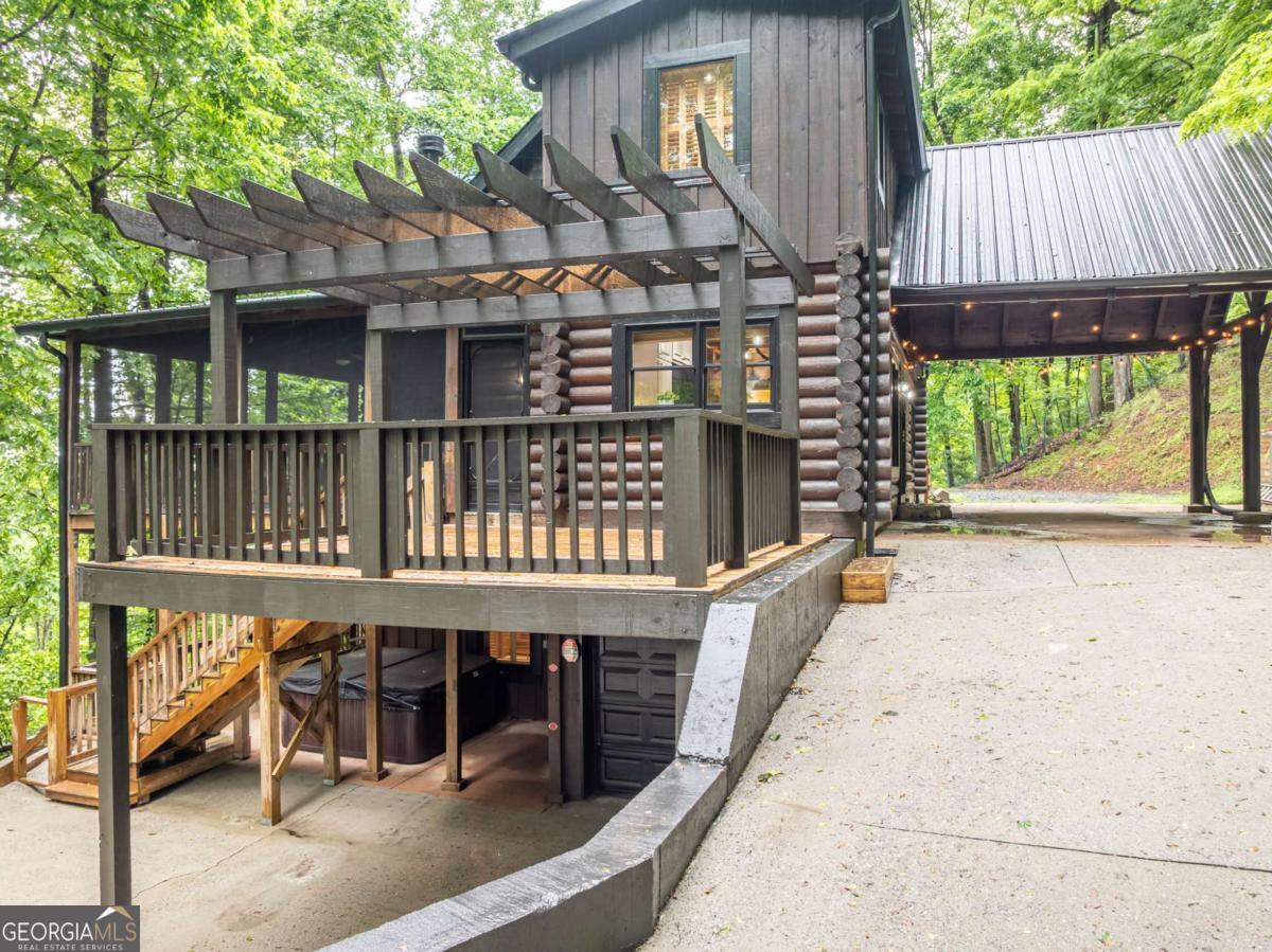 1315 Walnut RDG
