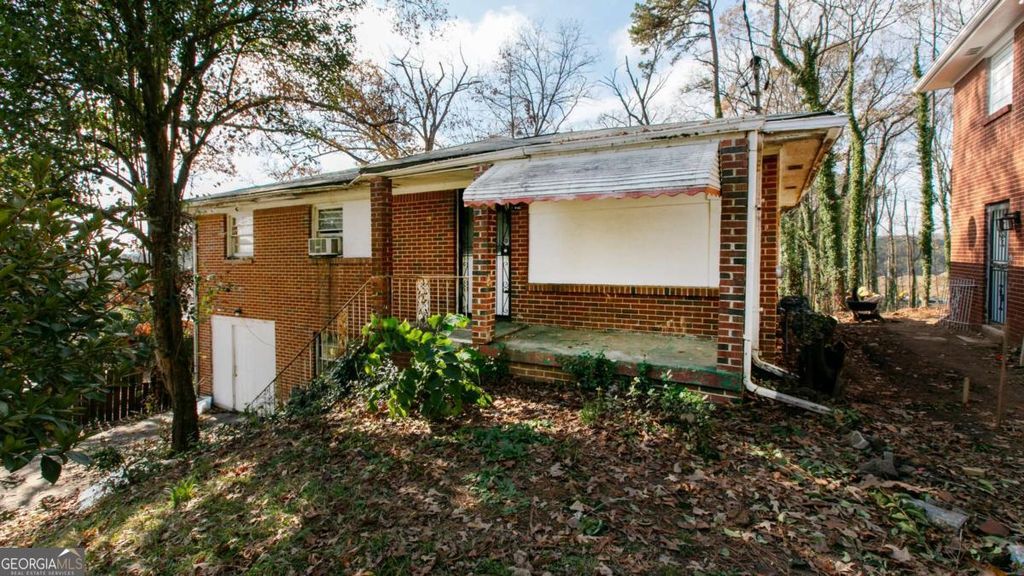 Photo of 178 Stratford Drive, Atlanta, GA 30311 (MLS # 10658225)