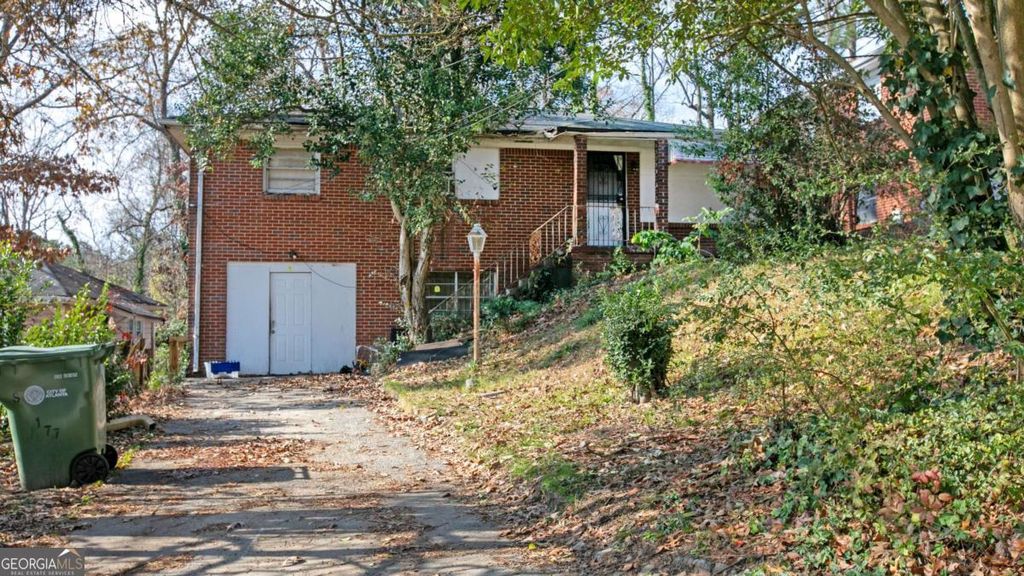 Photo of 178 Stratford Drive, Atlanta, GA 30311 (MLS # 10658225)