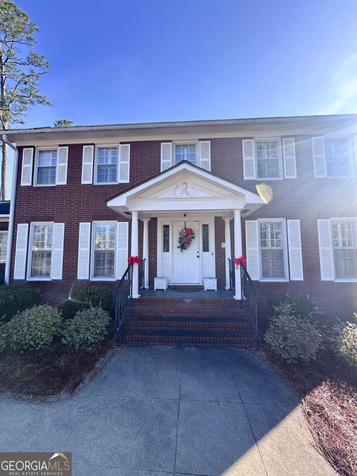 1508 N Cheney DR