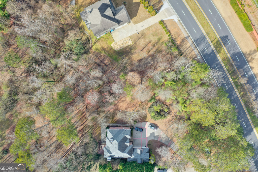 4684 Roswell RD