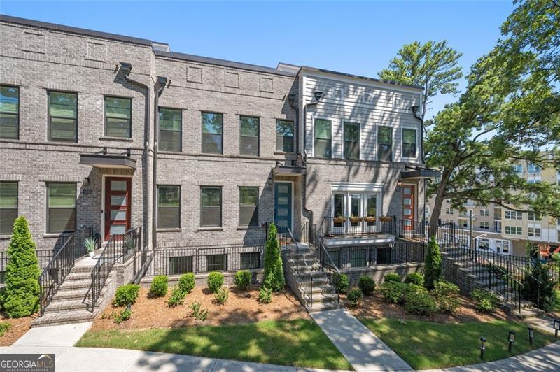 View Atlanta, GA 30318 townhome