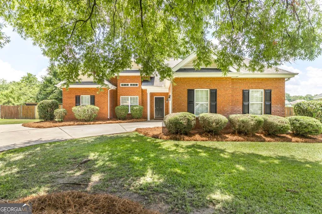 219 Knights Bridge