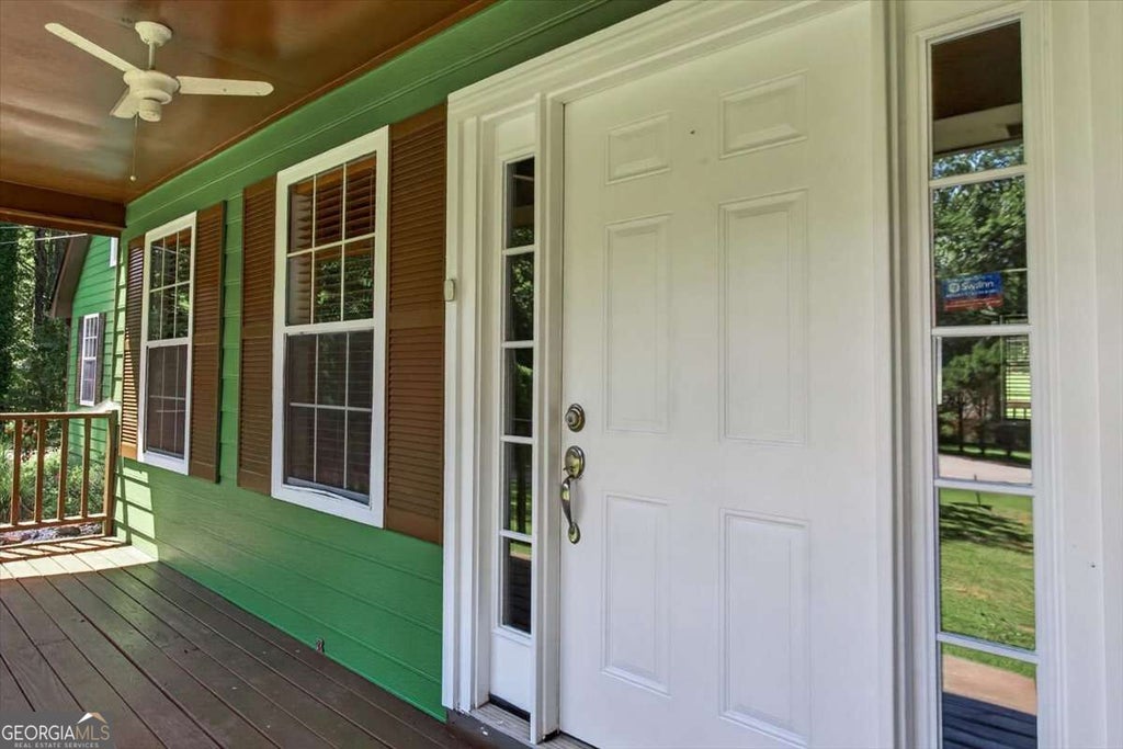 Photo of 115 Hubbard Drive, Newnan, GA 30263 (MLS # 10849632)