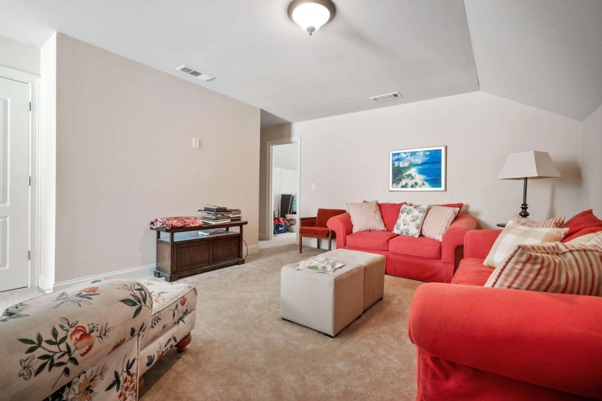 Oakland Trace - Residential