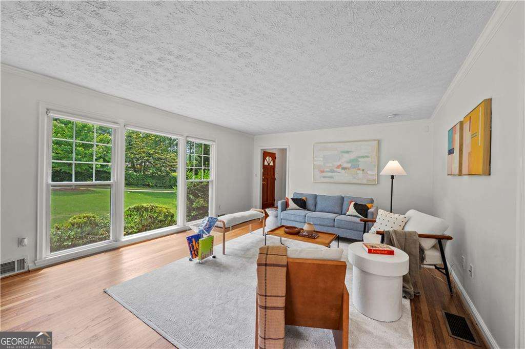 3449 Parkview DR