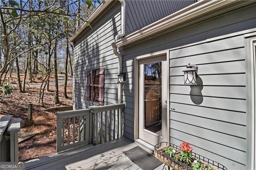 Photo of 484 Owls Brow, Big Canoe, GA 30143 (MLS # 10721809)