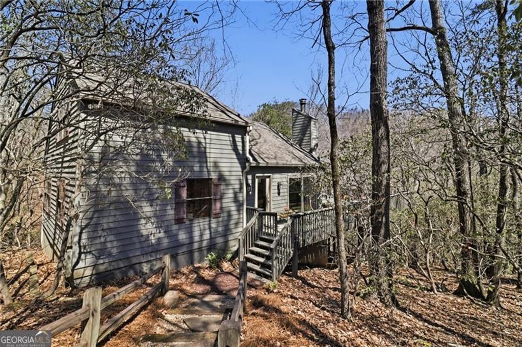 Photo of 484 Owls Brow, Big Canoe, GA 30143 (MLS # 10721809)