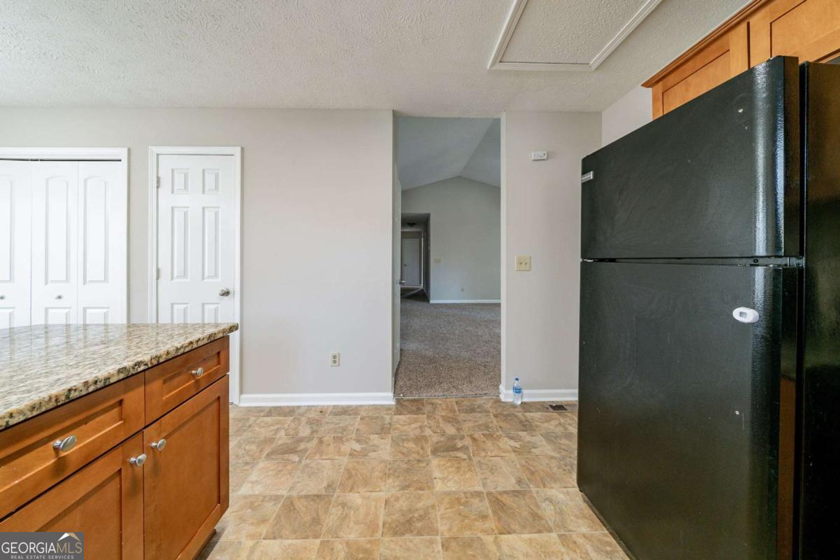 895 Tyrell DR
