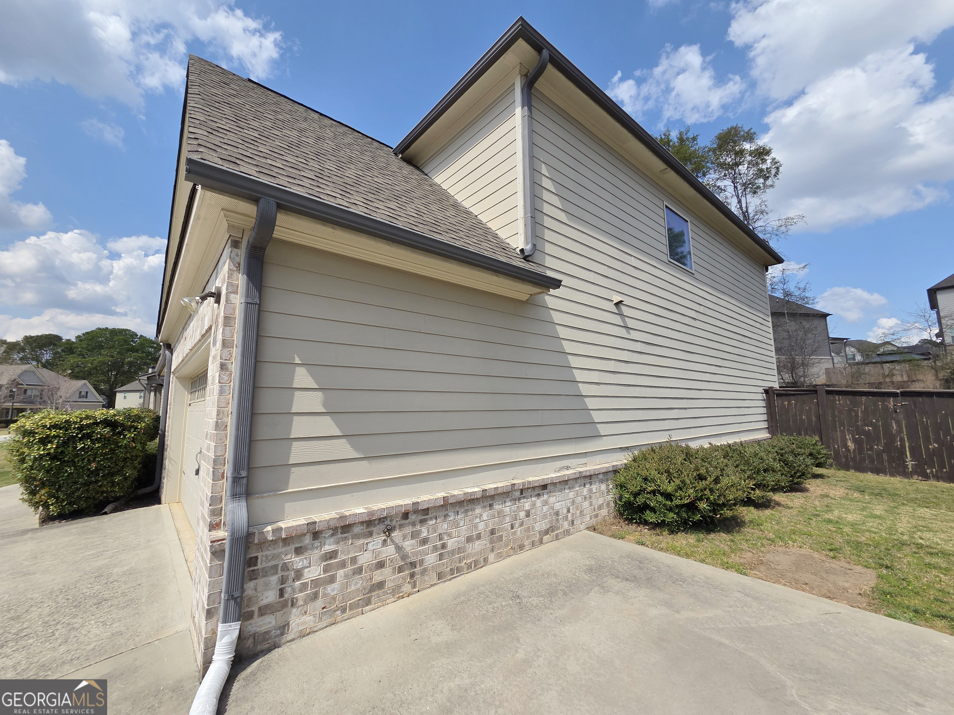2080 Marlborough DR