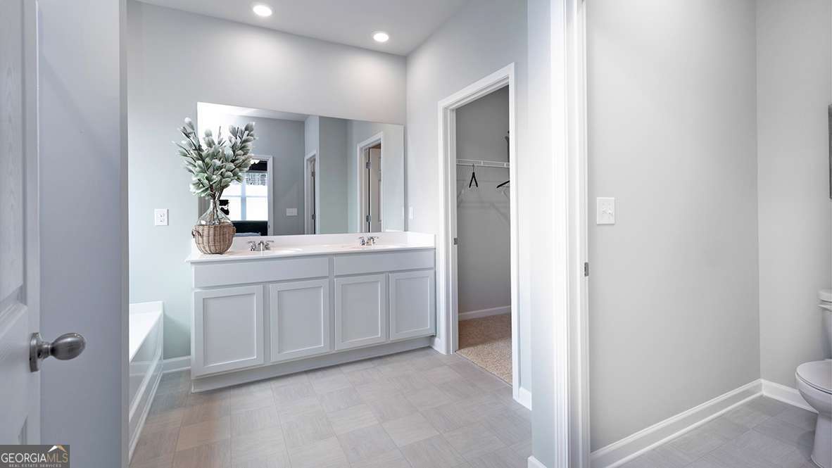 Twin Lakes - Residential