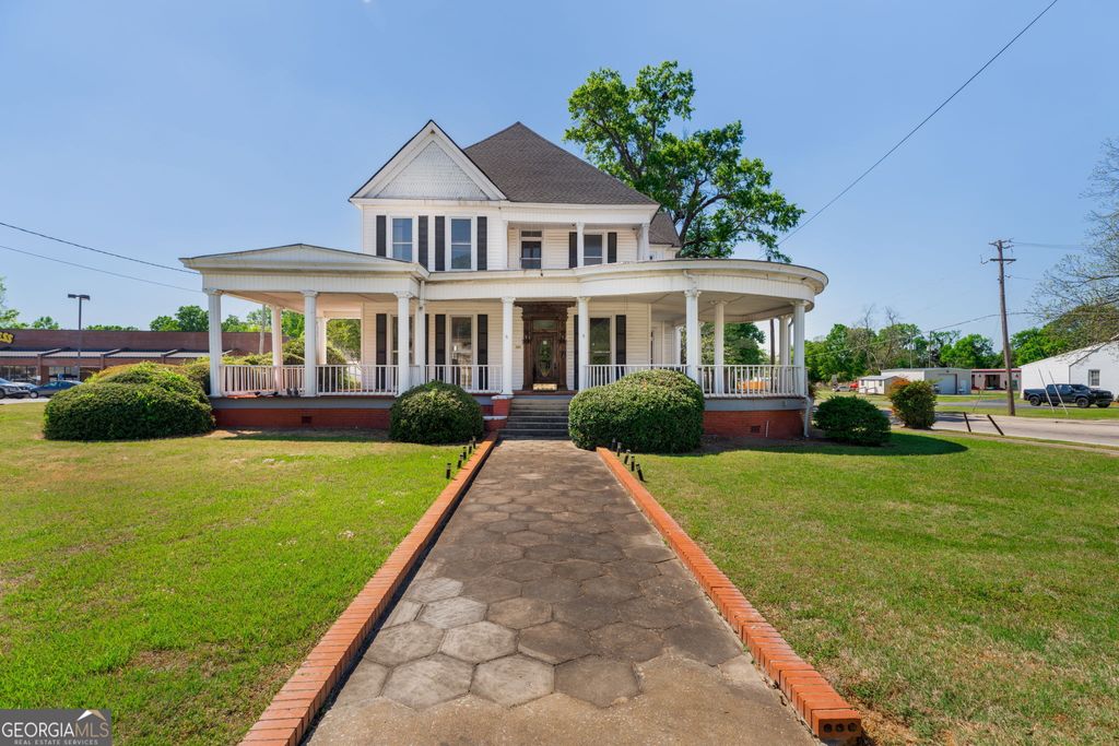 Photo of 302 S Harris Street, Sandersville, GA 31082 (MLS # 10730260)