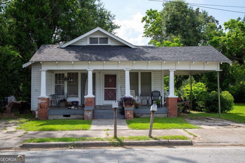 Photo of 88 Oak Street, Baxley, GA 31513 (MLS # 10716932)